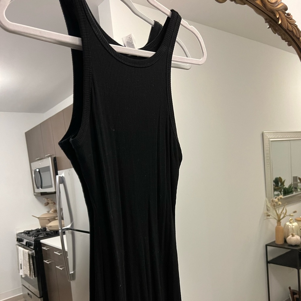 Black Windsor form fitting ribbed dress - brand new never worn